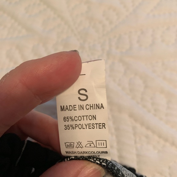 Wide Leg Cropped Pants - Picture 2 of 2